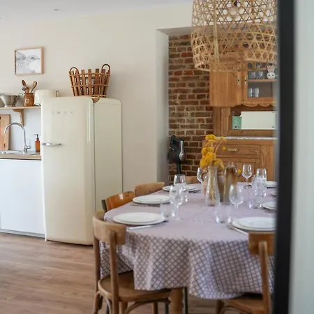 Les Hirondelles, De Charme Avec Jardin, 7p Casa de Férias *