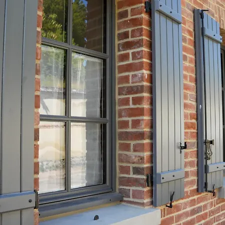 Les Hirondelles, De Charme Avec Jardin, 7p *