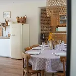 Les Hirondelles, De Charme Avec Jardin, 7p Casa de Férias *