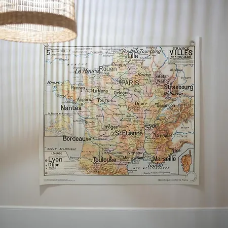 펜션 Les Hirondelles, De Charme Avec Jardin, 7p